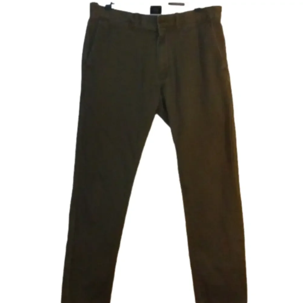 JCrew stretch Chino's,size 31x30..Army green. Missing button, button included.